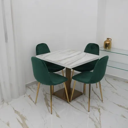 Valeryroom Apartman *