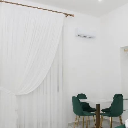 Valery Luxury Apartment Centro Storico *
