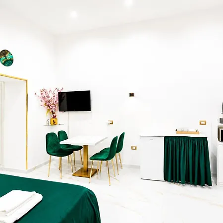 Valery Luxury Centro Storico Apartamento Nápoles